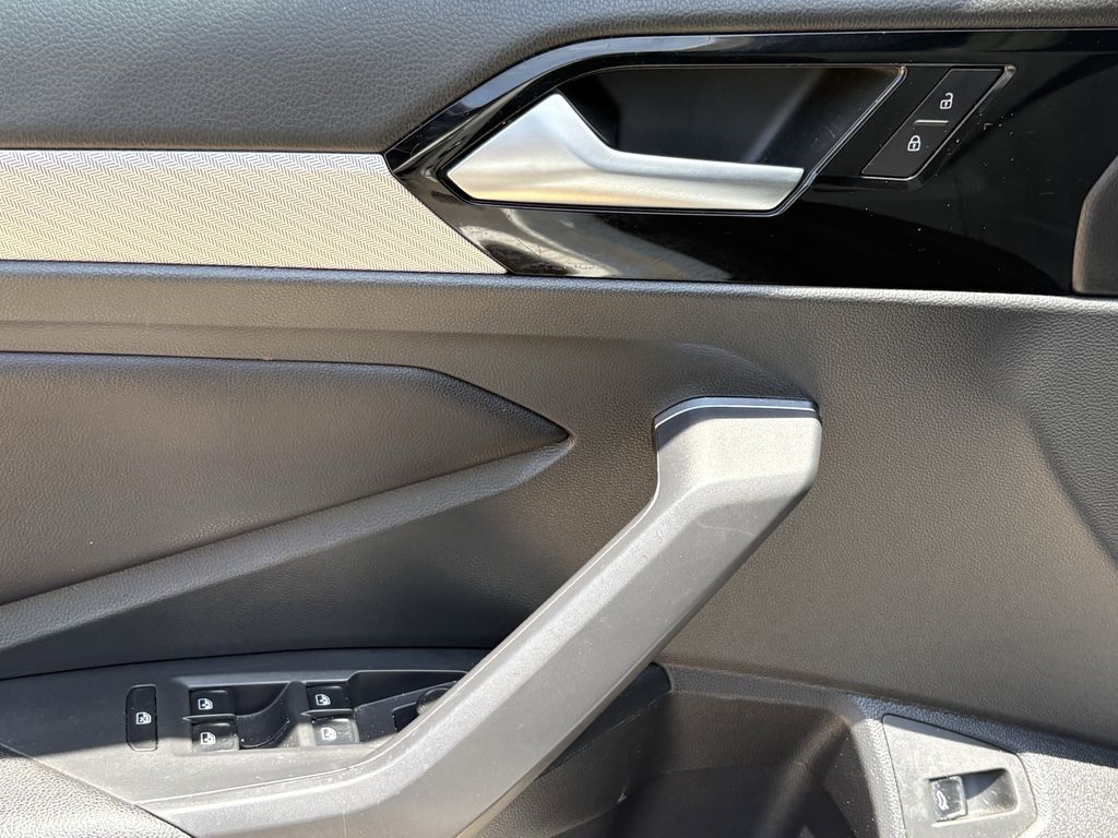 2019 Volkswagen Jetta R-Line White at DeMontrond Auto Country
