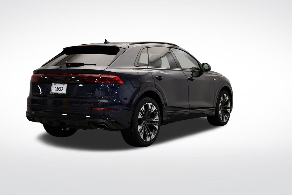 Thumbnail: 2026 Audi Q8 - 5