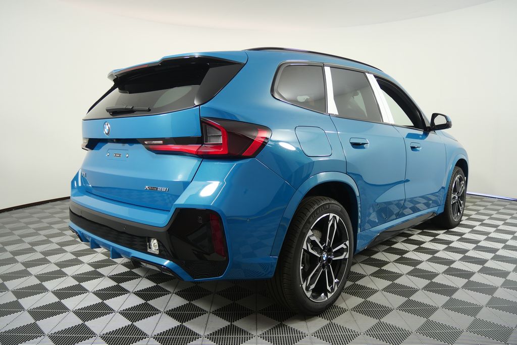 Thumbnail: 2025 BMW X1 - 3