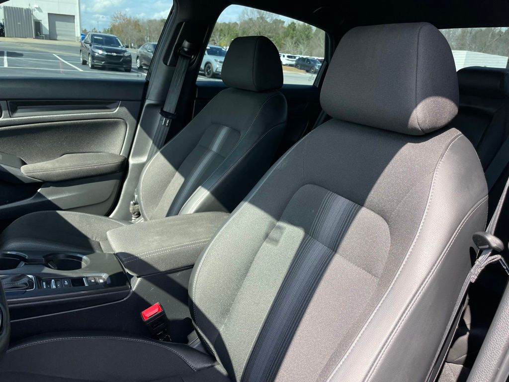 Thumbnail: 2025 Honda Civic - 25