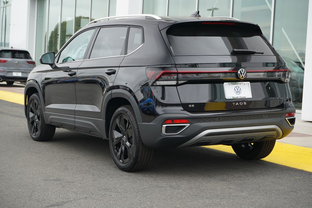 Thumbnail: 2026 Volkswagen Taos - 3
