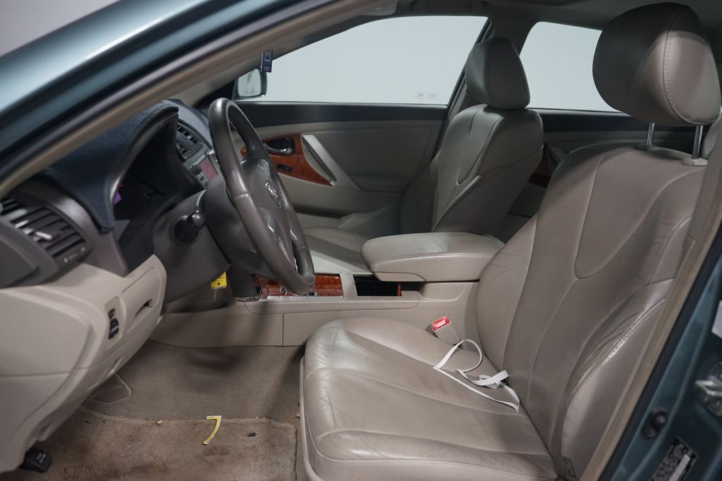 Thumbnail: 2010 Toyota Camry - 7