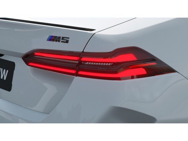 Thumbnail: 2026 BMW M5 - 8