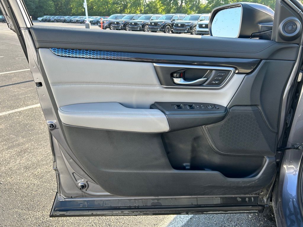 Thumbnail: 2017 Honda CR-V - 19