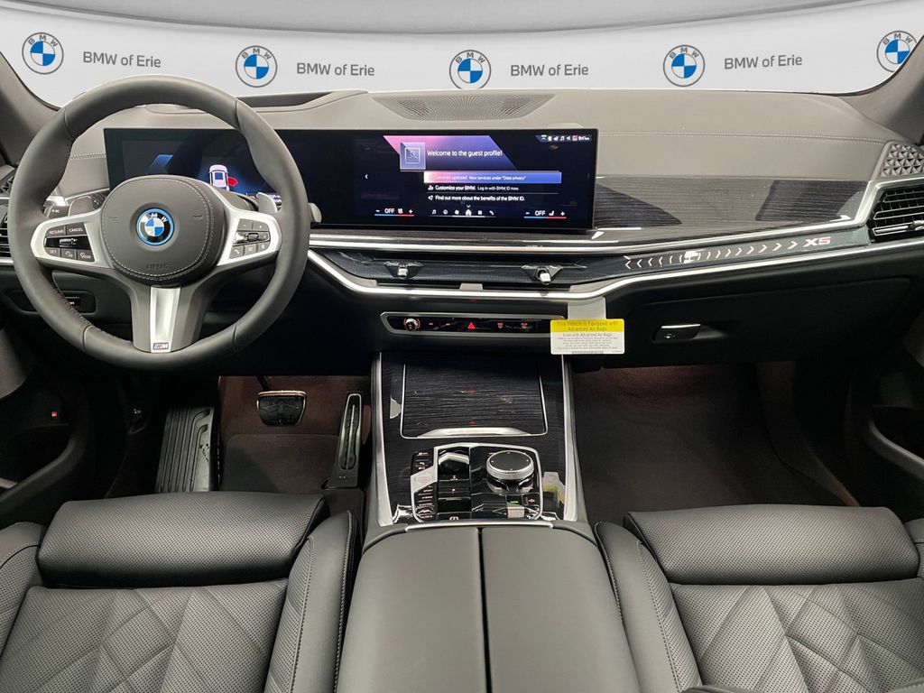 New 2026 Mineral White Metallic BMW xDrive50e image 7