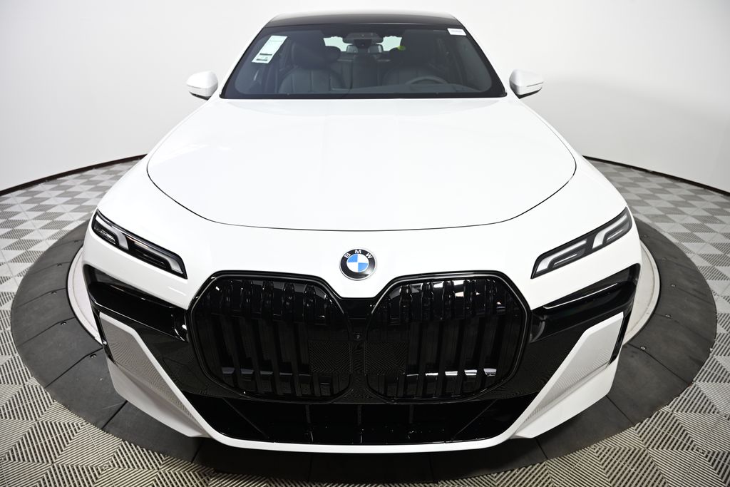Thumbnail: 2026 BMW 7 Series - 8