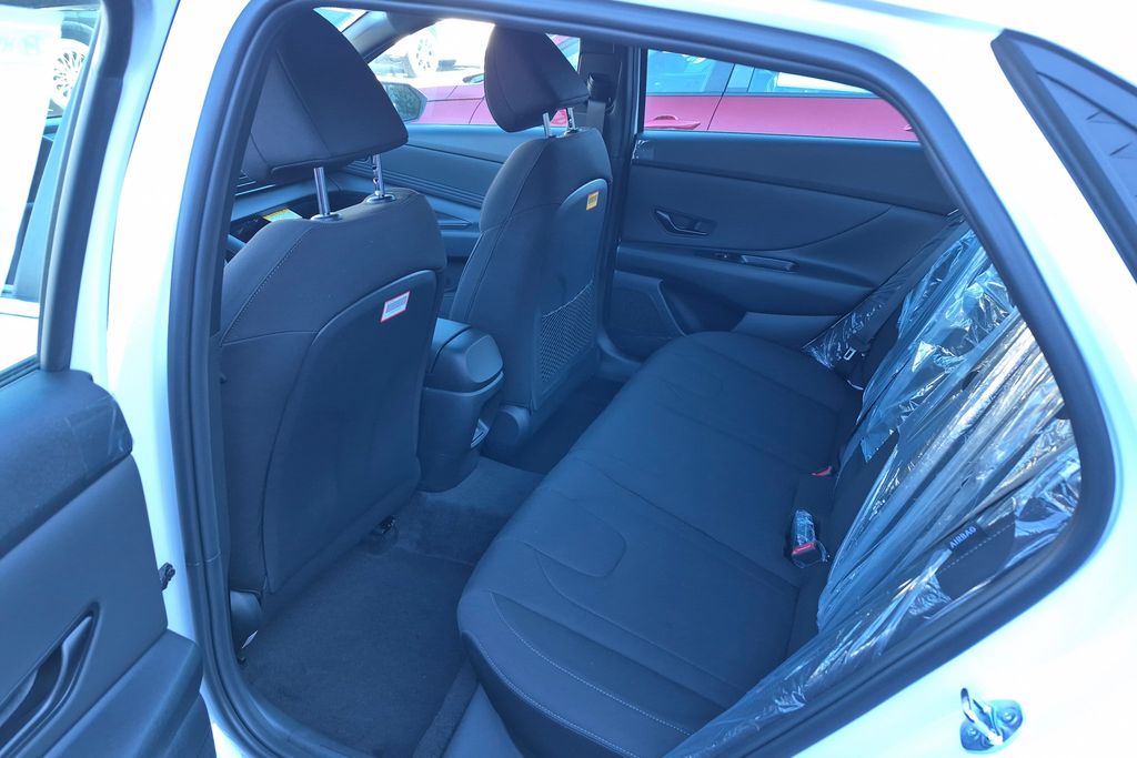 New 2026 White Hyundai SEL Sport image 17