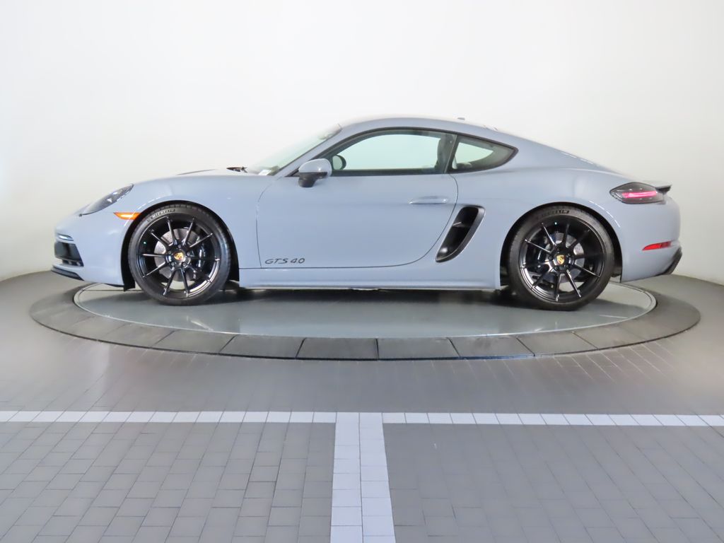 2024 Porsche 718 Cayman GTS 2