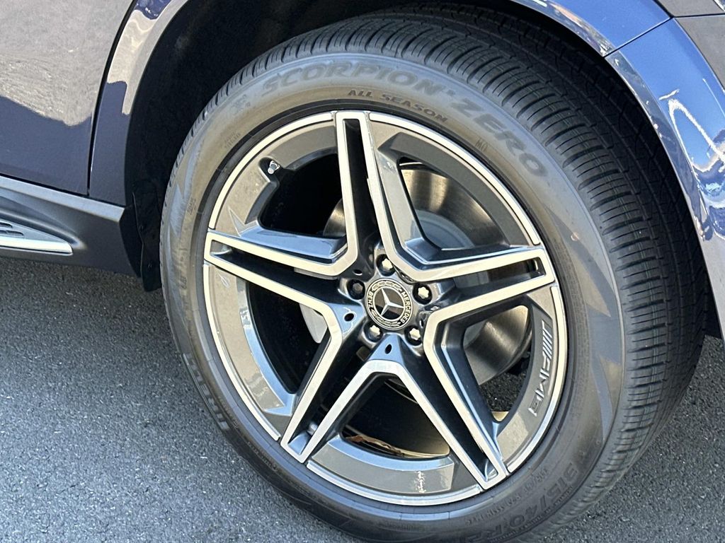 Thumbnail: 2026 Mercedes-Benz GLS - 7