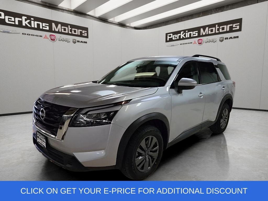 Brilliant Silver Metallic 2025 Nissan Pathfinder SUV / Crossover All-Wheel Drive 9-Speed Automatic