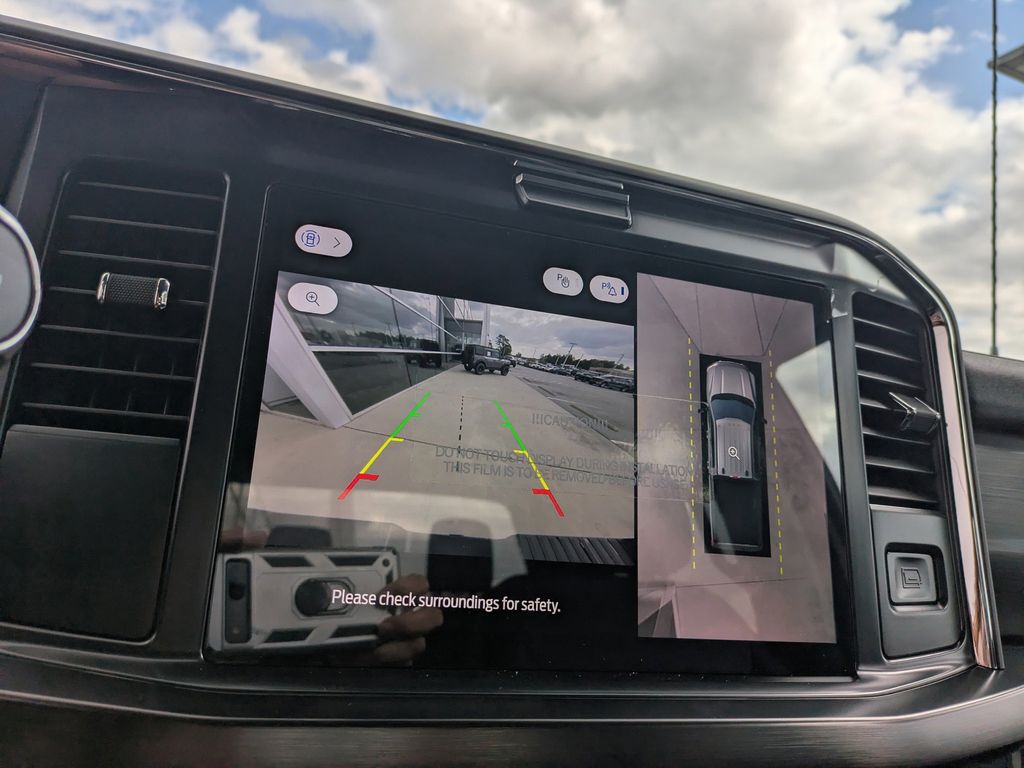 2026 Ford F-350 Super Duty LARIAT