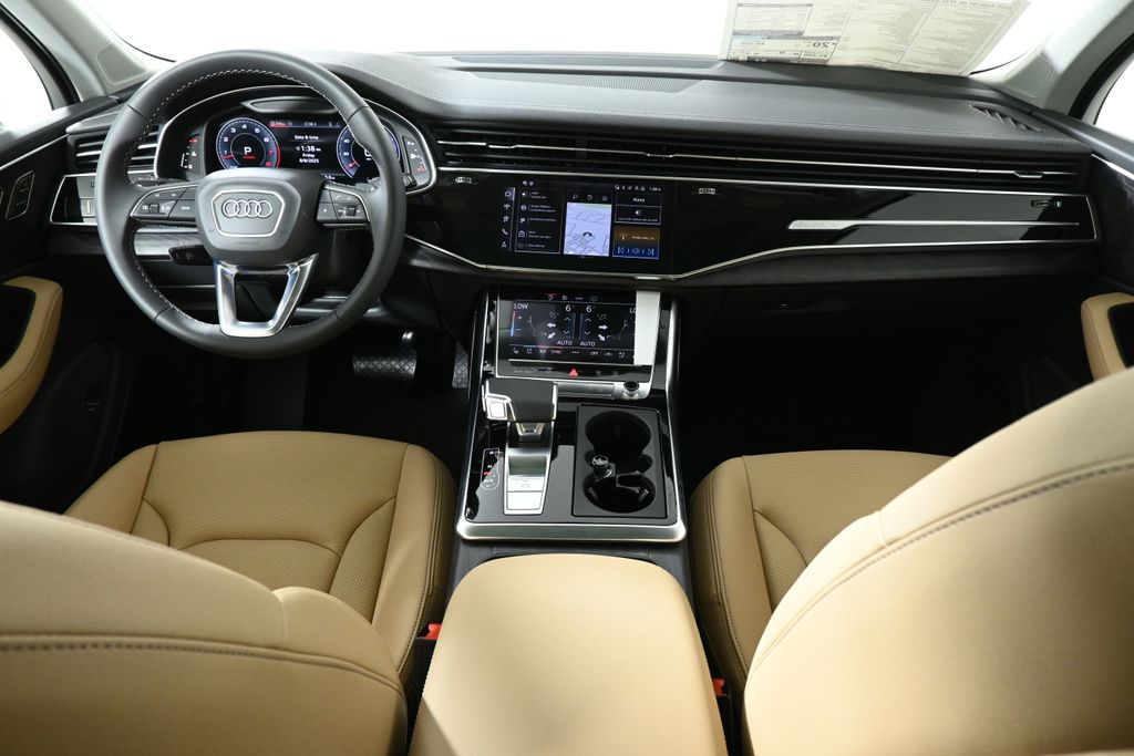 Thumbnail: 2025 Audi Q7 - 4