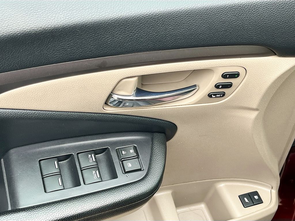 2020 Honda Pilot EX-L - Photo 17