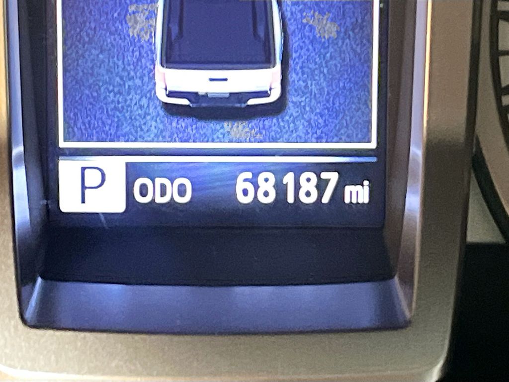 Used 2019 Gray Toyota SR5 image 12