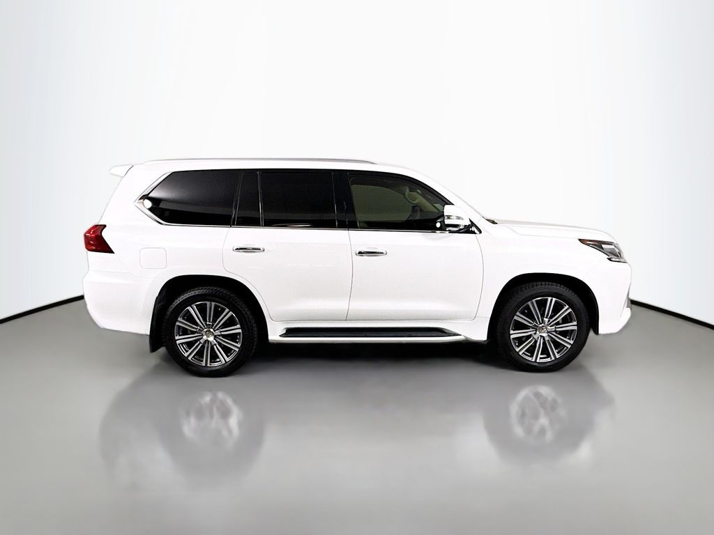 Thumbnail: 2017 Lexus LX - 4