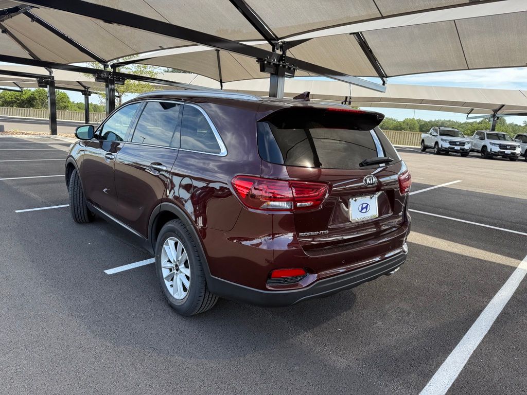 Thumbnail: 2019 Kia Sorento - 7