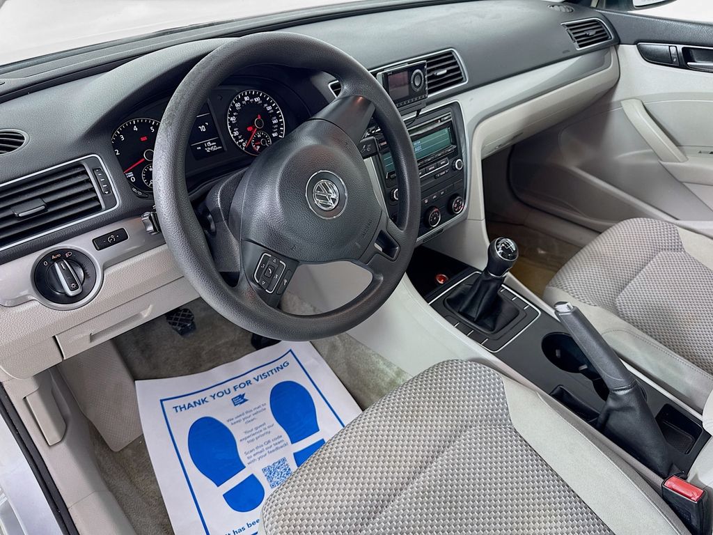 Used Car 2015 Volkswagen Passat  1.8t S For Sale Under $10,000 In Austin, Texas