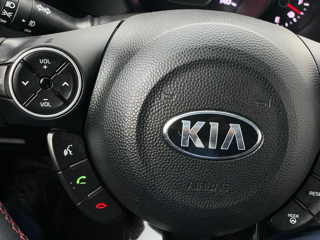 Thumbnail: 2016 Kia Soul - 15