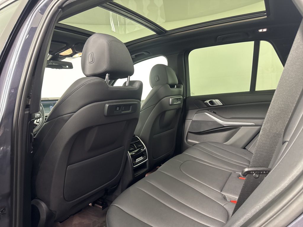 Thumbnail: 2019 BMW X5 - 10