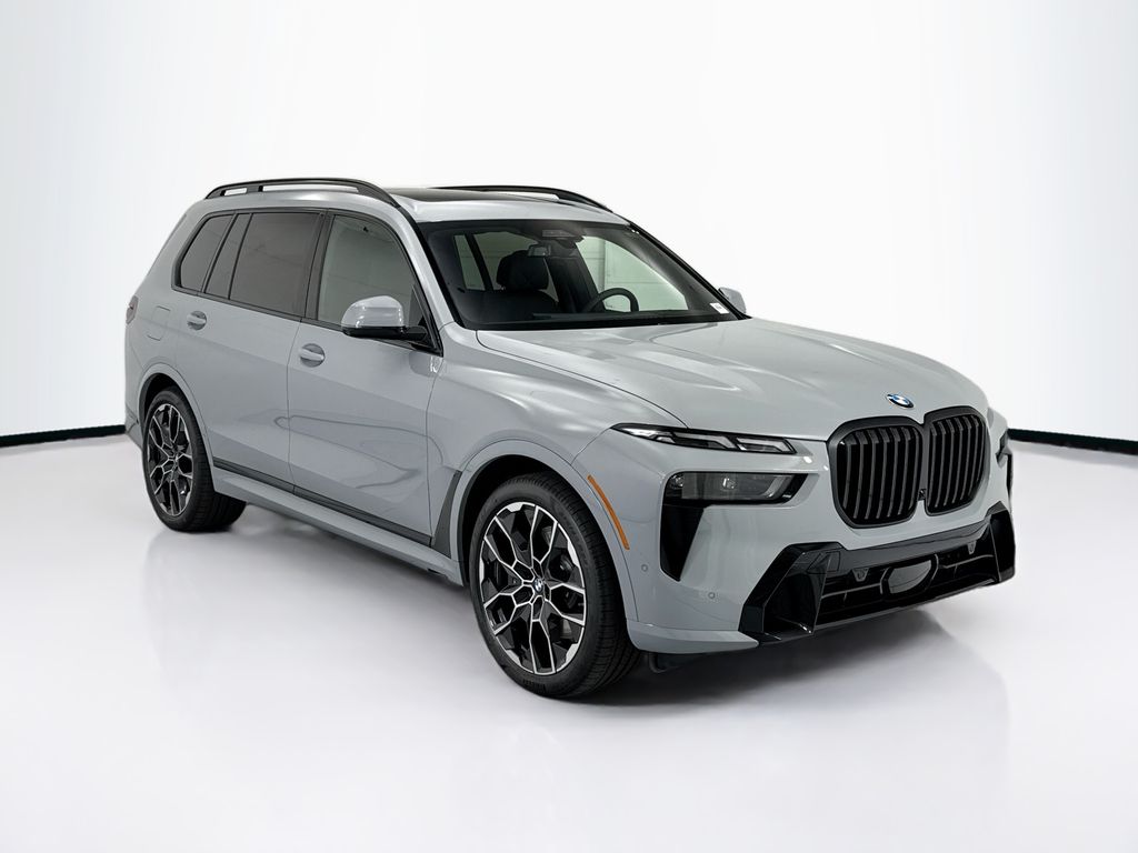 Thumbnail: 2027 BMW X7 - 3