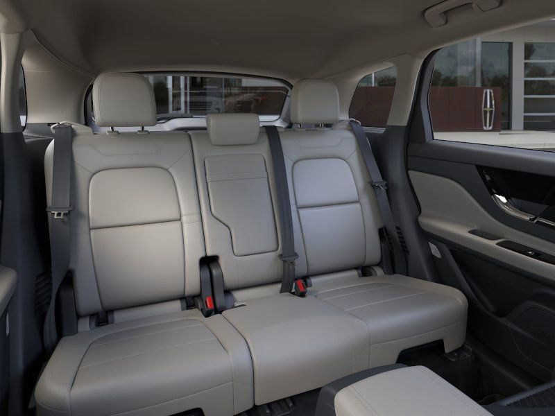 New 2026 Crystal White Lincoln Premiere image 11