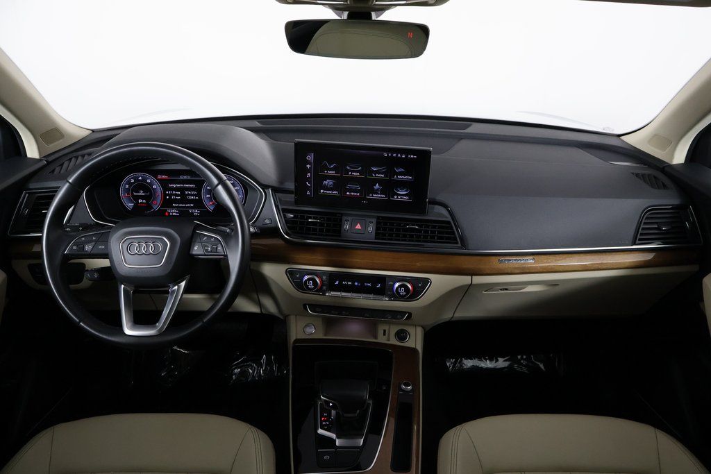 Thumbnail: 2022 Audi Q5 - 8