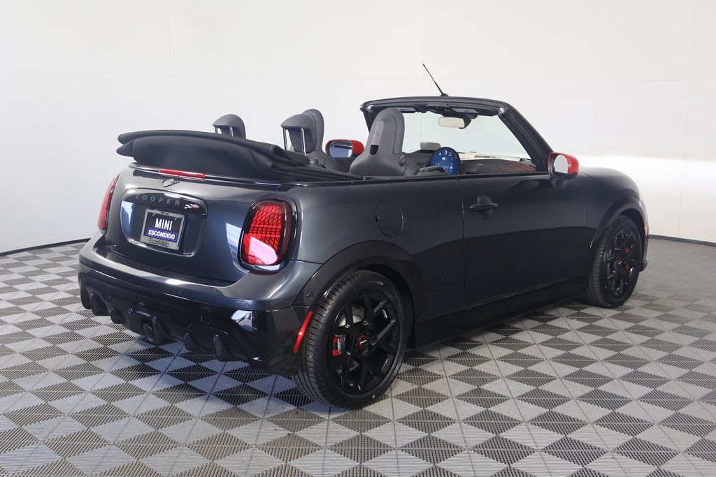 Thumbnail: 2025 MINI Cooper Convertible - 4