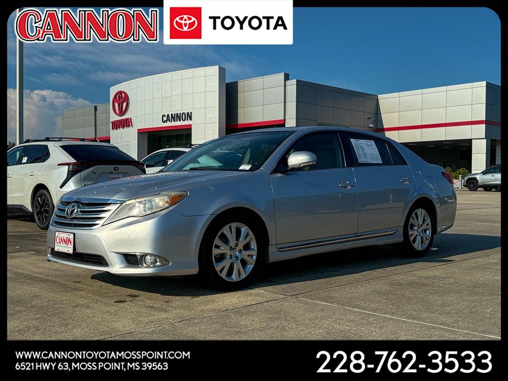 Classic Silver Metallic 2011 Toyota Avalon Sedan Front-Wheel Drive 6-Speed Automatic