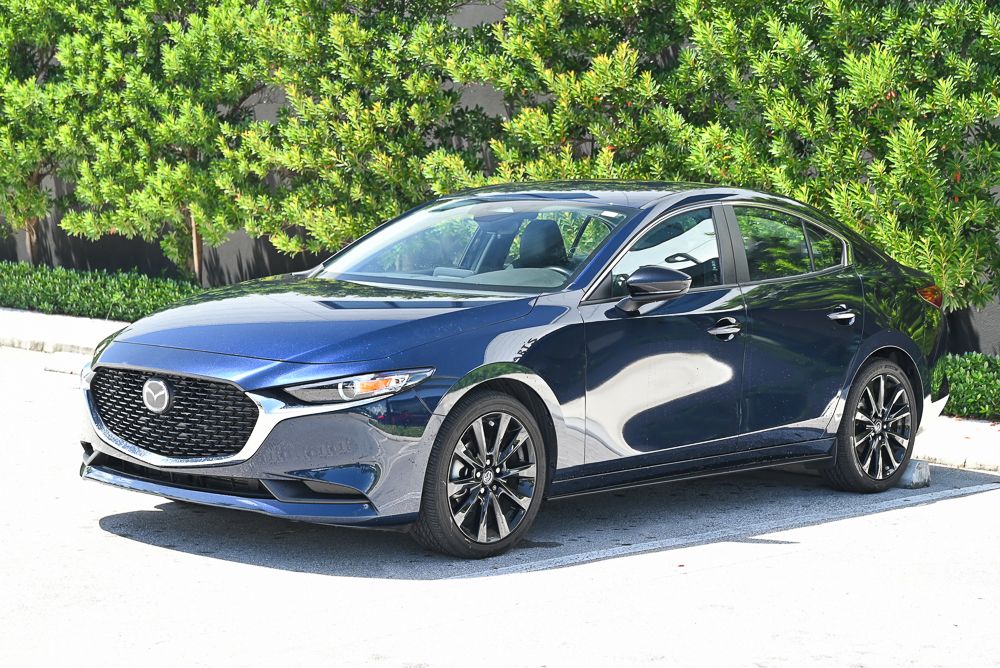 Deep Crystal Blue Mica 2025 Mazda MAZDA3 Sedan Front-Wheel Drive 6-Speed Automatic