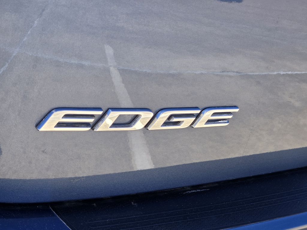 2018 Ford Edge SEL Blue at Community Honda