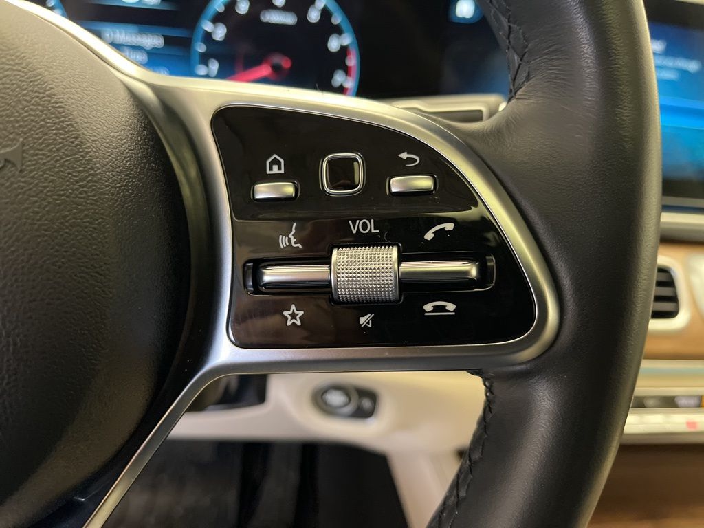 Thumbnail: 2023 Mercedes-Benz GLS - 16