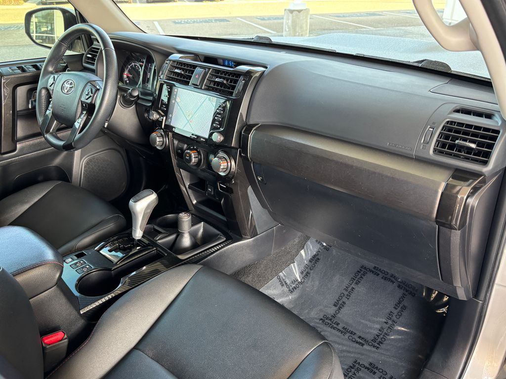 Thumbnail: 2021 Toyota 4Runner - 23