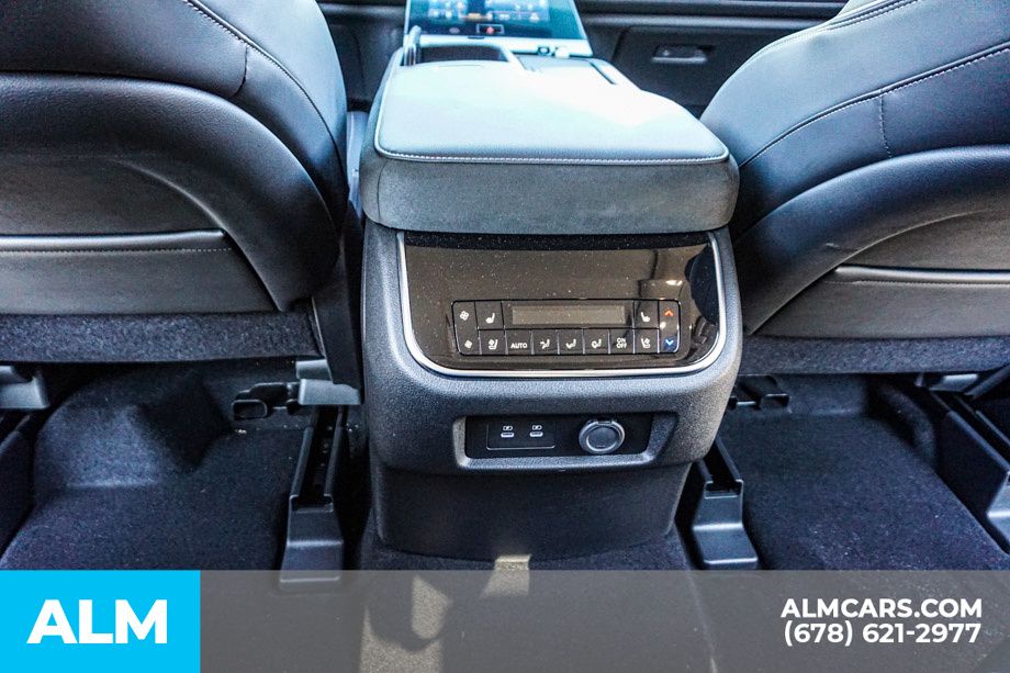 Used 2025 Black INFINITI LUXE image 33