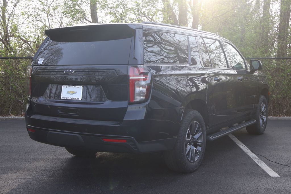 Thumbnail: 2024 Chevrolet Suburban - 9