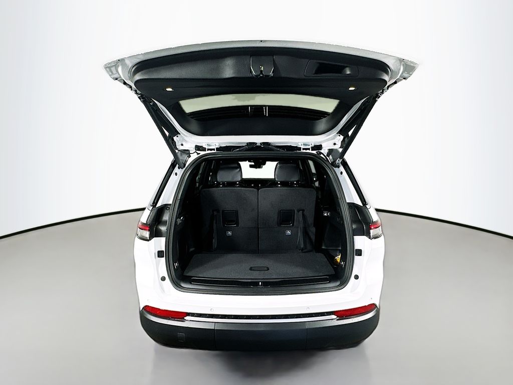 New 2026 White/off-white Jeep Limited image 16