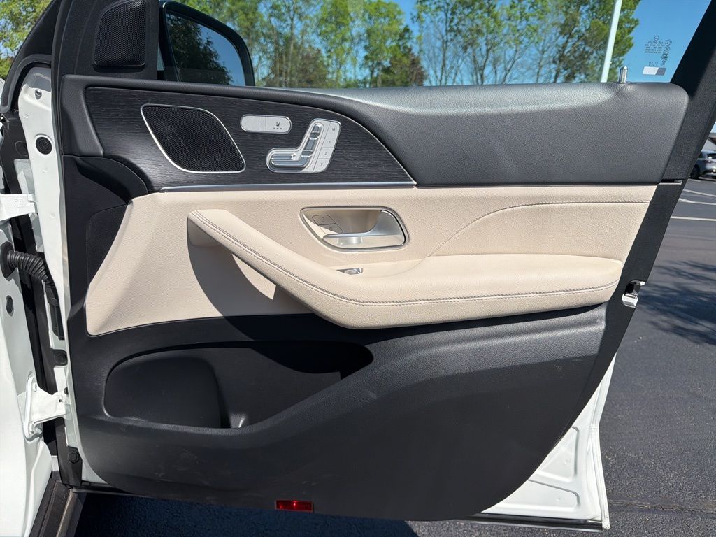 Thumbnail: 2024 Mercedes-Benz GLE - 26