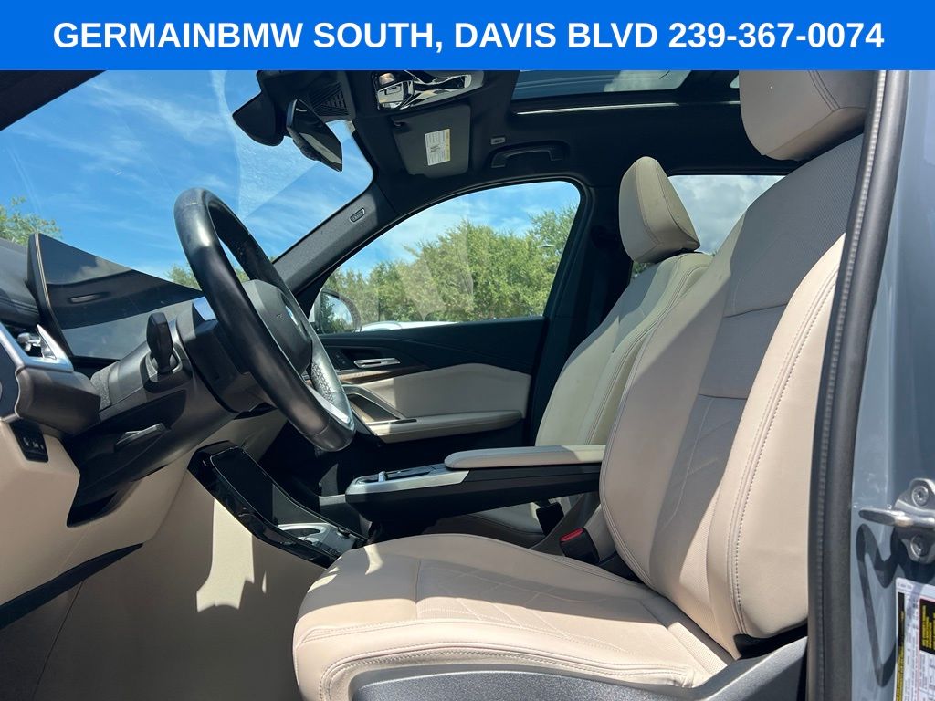 Certified Used 2024 Gray BMW xDrive28i image 11