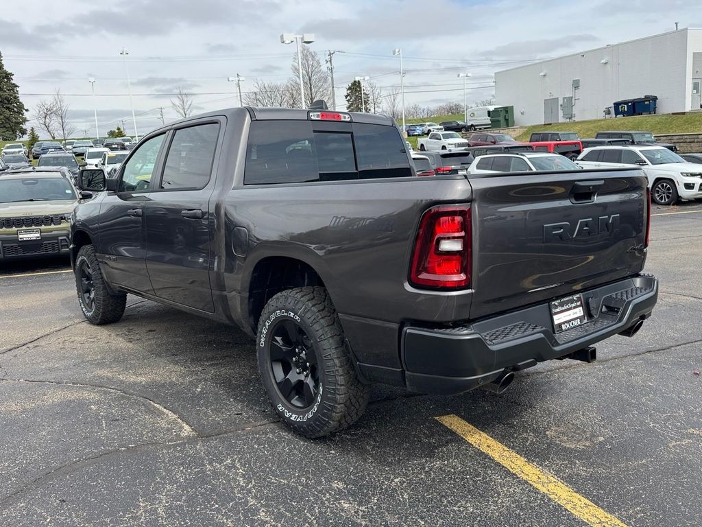 View vehicle photo 4