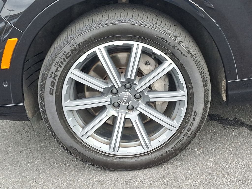 Thumbnail: 2019 Audi Q7 - 8