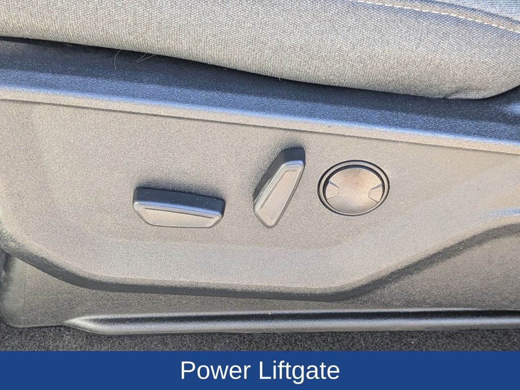 2024 Ford F-150 Lightning Flash