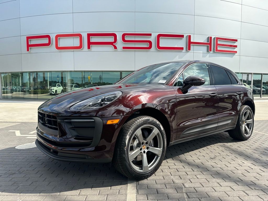 2024 Porsche Macan T -
                Davie, FL