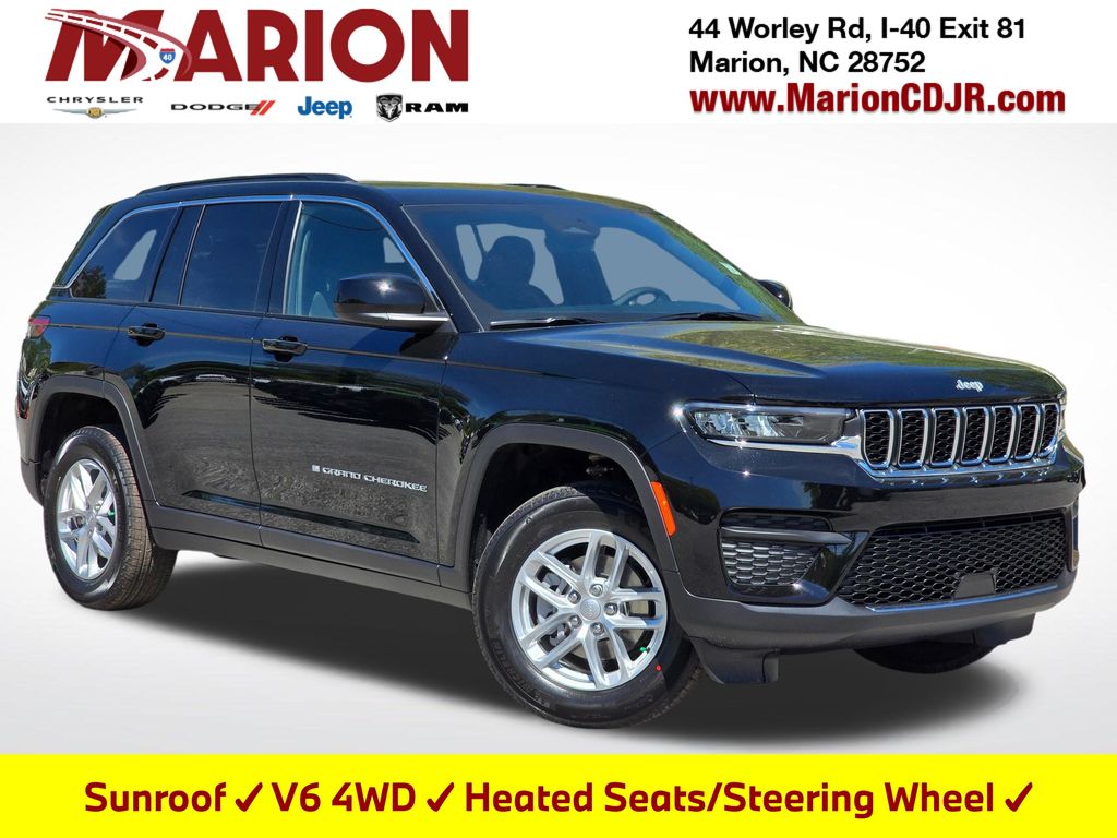 Diamond Black Crystal Pearlcoat 2026 Jeep Grand Cherokee SUV / Crossover Four-Wheel Drive 8-Speed Automatic