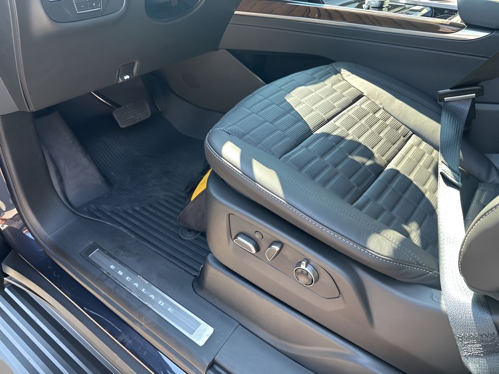 New Car 2025 Cadillac Escalade Esv  Premium Luxury Platinum For Sale In Austin, Texas