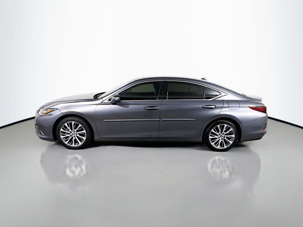 Thumbnail: 2021 Lexus ES - 8