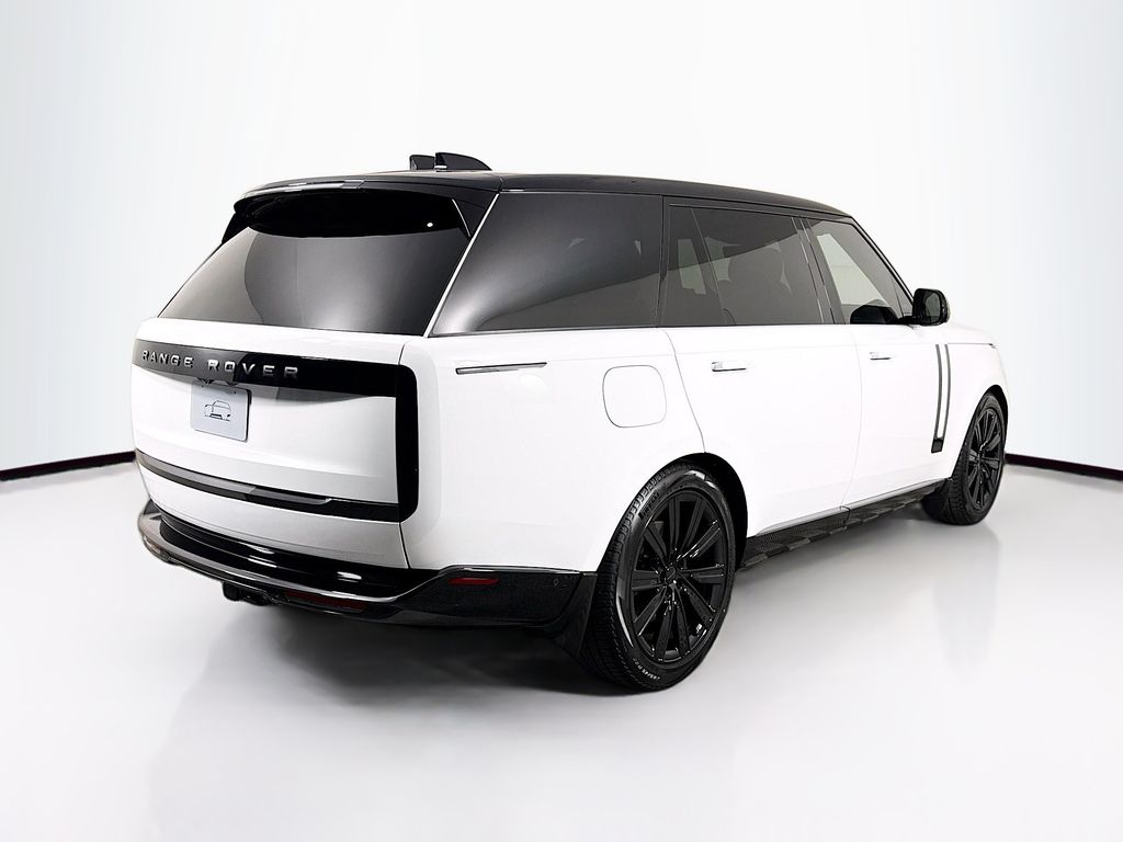 Thumbnail: 2026 Land Rover Range Rover - 5