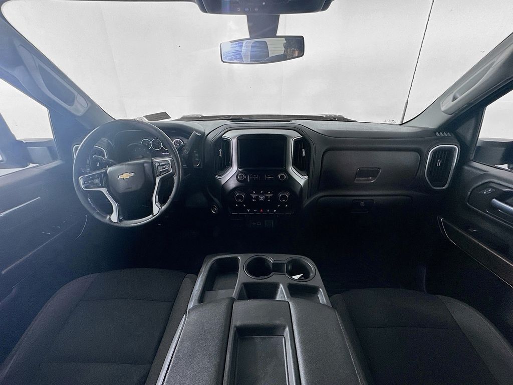 Used 2022 Silver Chevrolet LT image 10