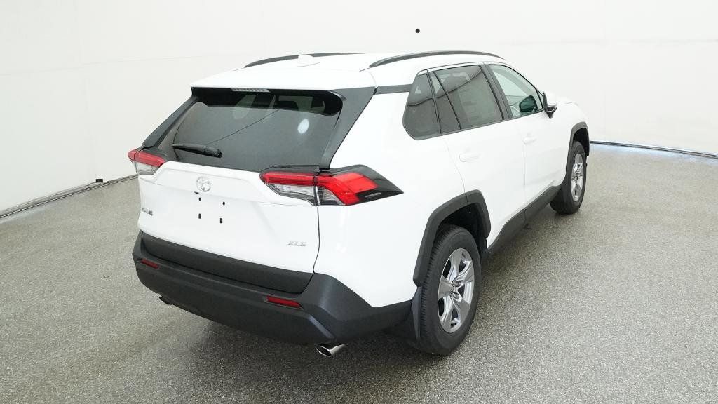 Thumbnail: 2025 Toyota RAV4 - 16