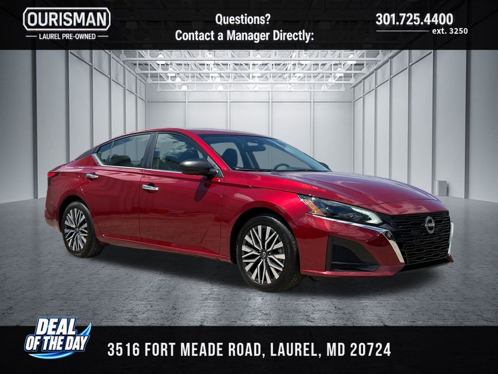 Red (Scarlet) 2025 Nissan Altima Sedan Front-Wheel Drive Continuously Variable Transmission
