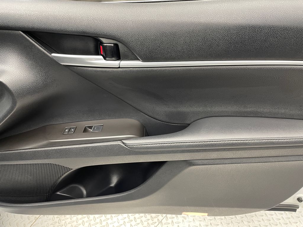 Thumbnail: 2023 Toyota Camry - 15