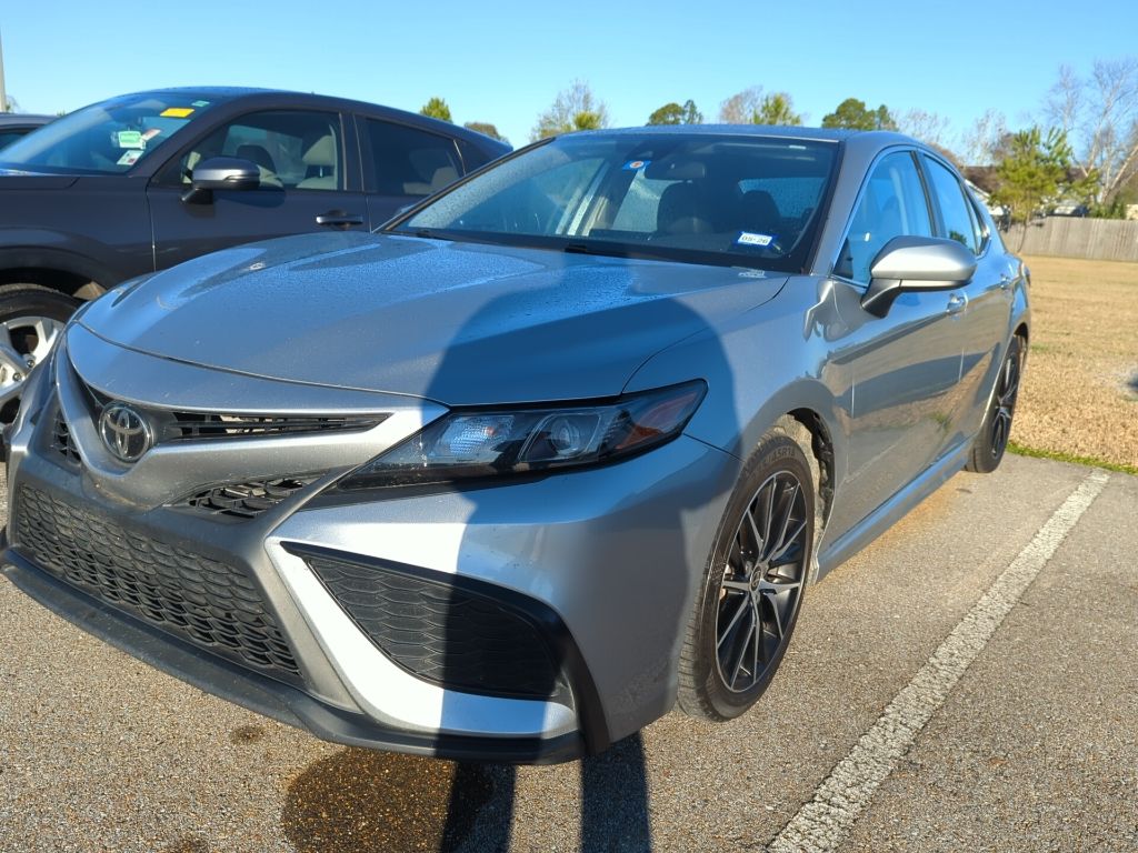 2021 Toyota Camry SE FWD